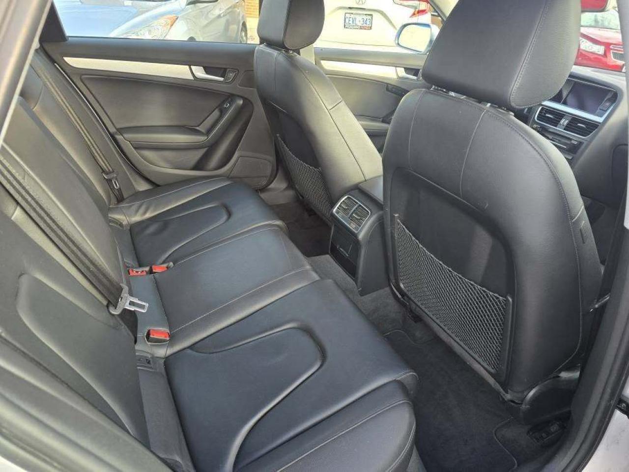 2015 Audi A4 4dr Sdn Auto Progressiv plus quattro Photo