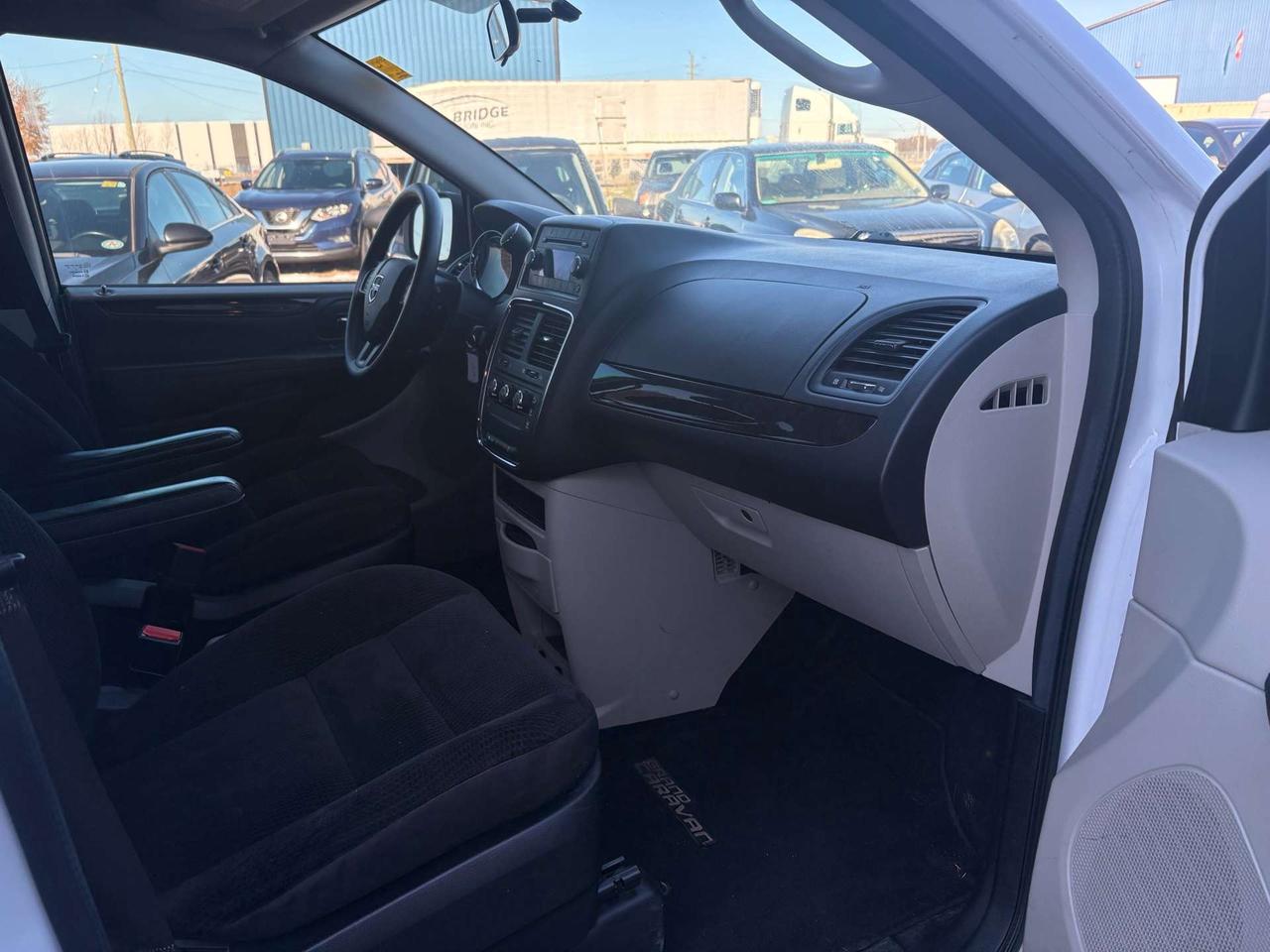 2017 Dodge Grand Caravan 4dr Wgn SXT Photo
