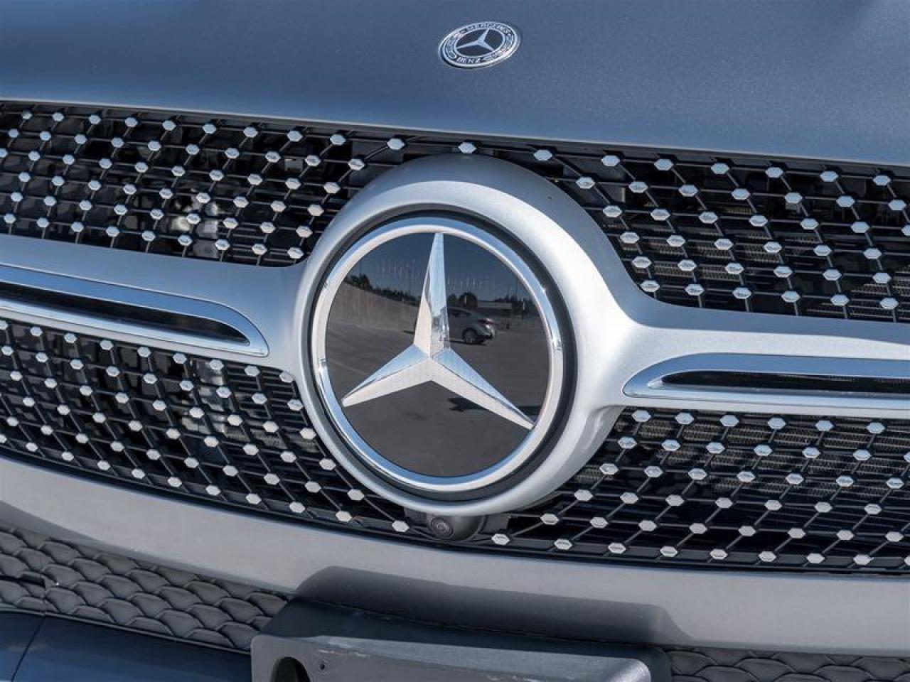 2022 Mercedes-Benz GLE GLE 450 4Matic 2 Sets of Tires Technology Pkg Prem Photo