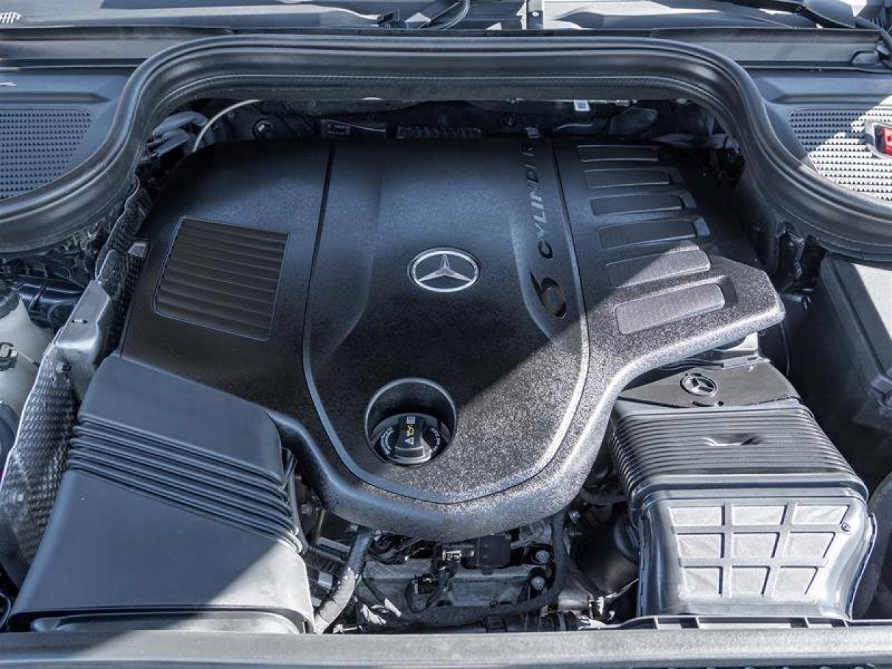 2022 Mercedes-Benz GLE GLE 450 4Matic 2 Sets of Tires Technology Pkg Prem Photo