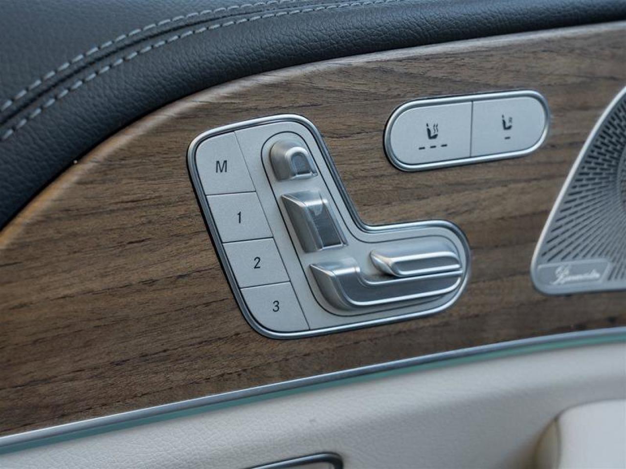 2022 Mercedes-Benz GLE GLE 450 4Matic 2 Sets of Tires Technology Pkg Prem Photo