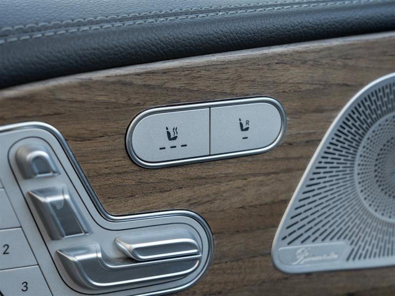 2022 Mercedes-Benz GLE GLE 450 4Matic 2 Sets of Tires Technology Pkg Prem Photo