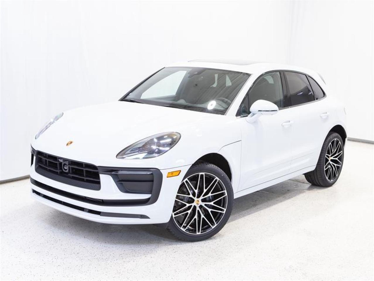 2026 Porsche Macan AWD Photo