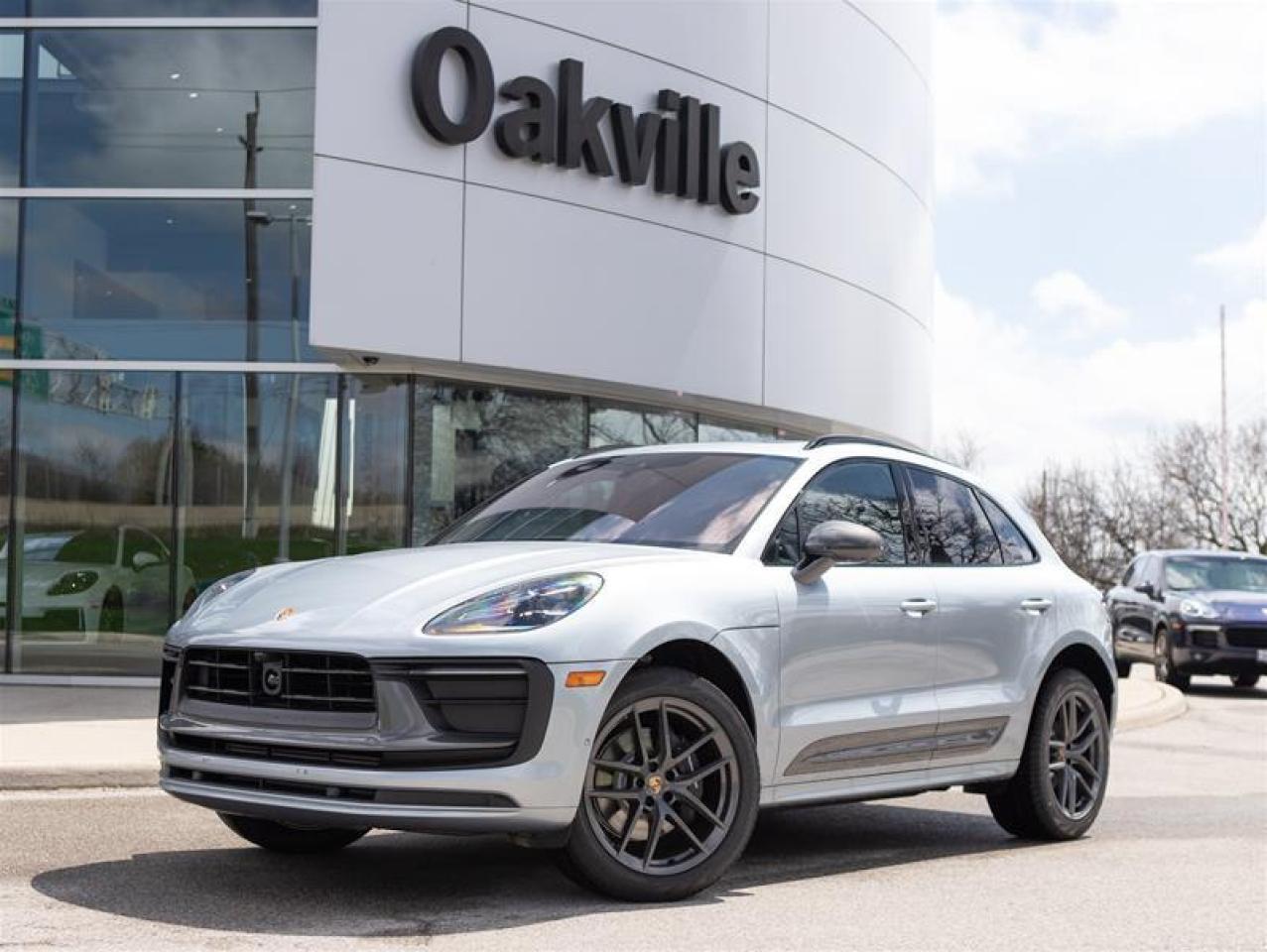 2024 Porsche Macan T AWD Photo