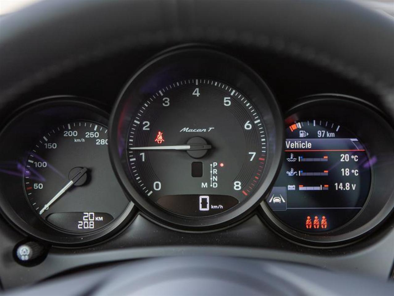 2024 Porsche Macan T AWD Photo