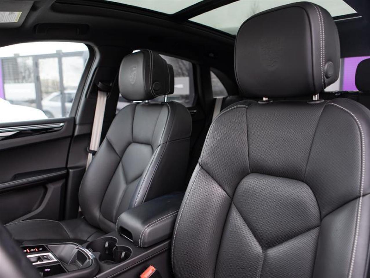 2024 Porsche Macan T AWD Photo