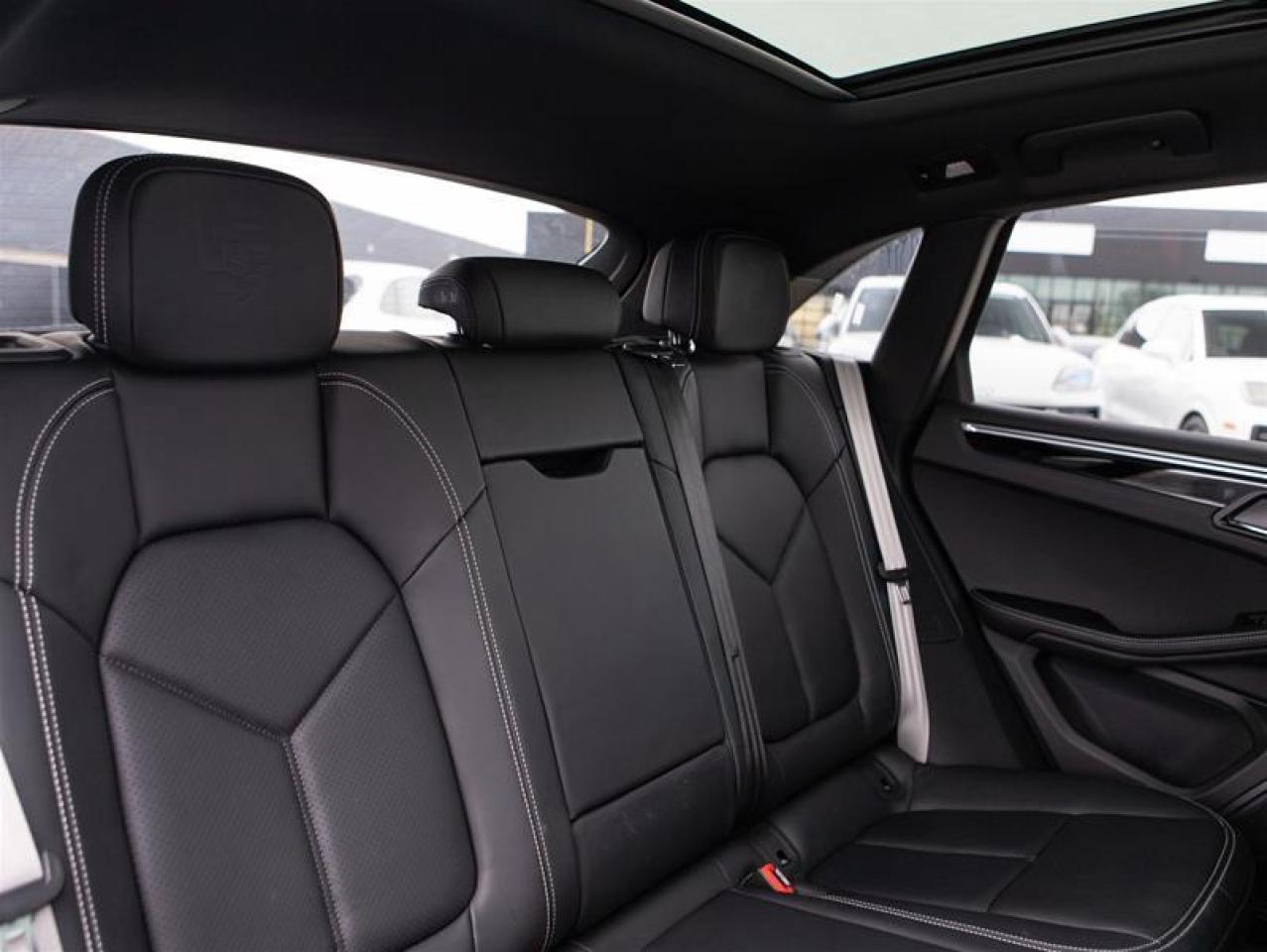 2024 Porsche Macan T AWD Photo