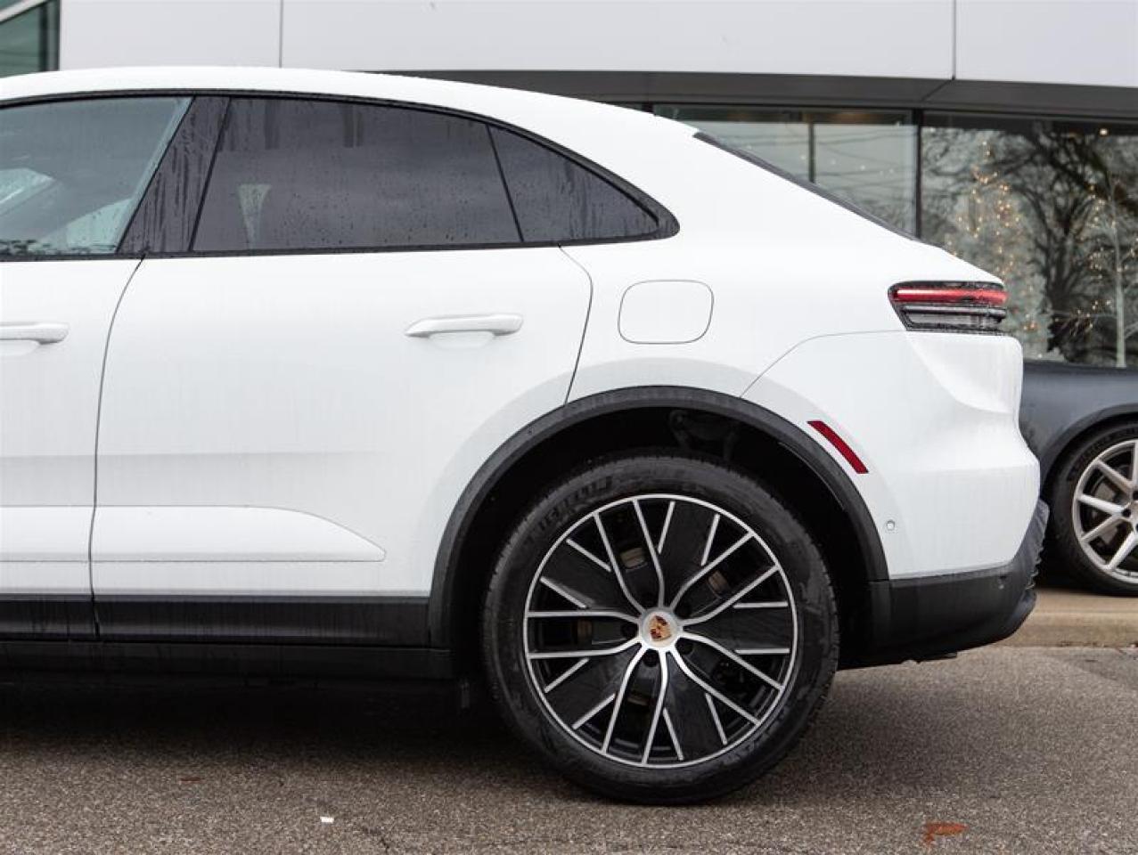 2024 Porsche Macan Electric 4 AWD Photo