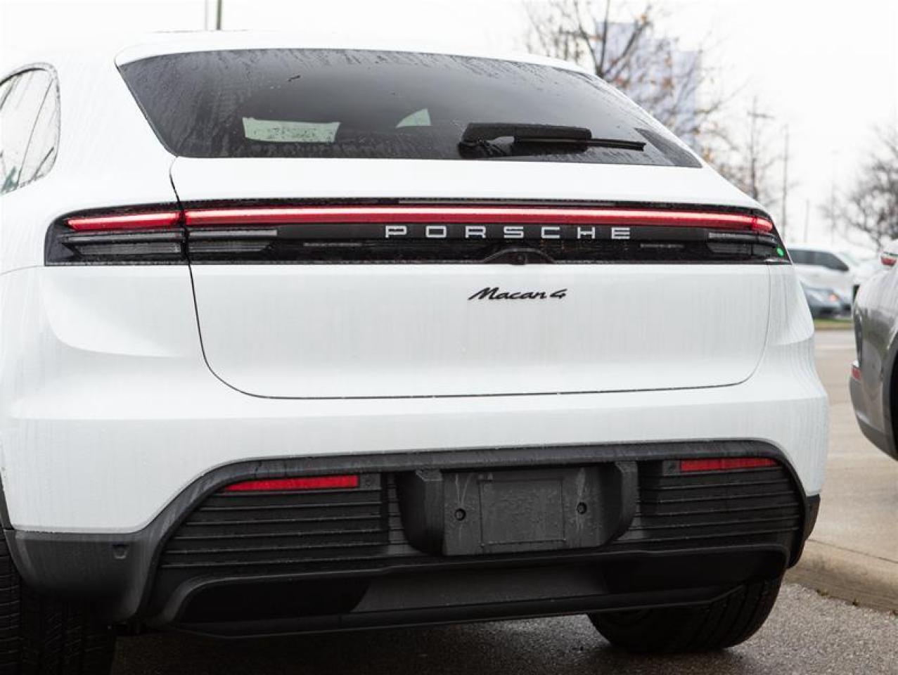 2024 Porsche Macan Electric 4 AWD Photo