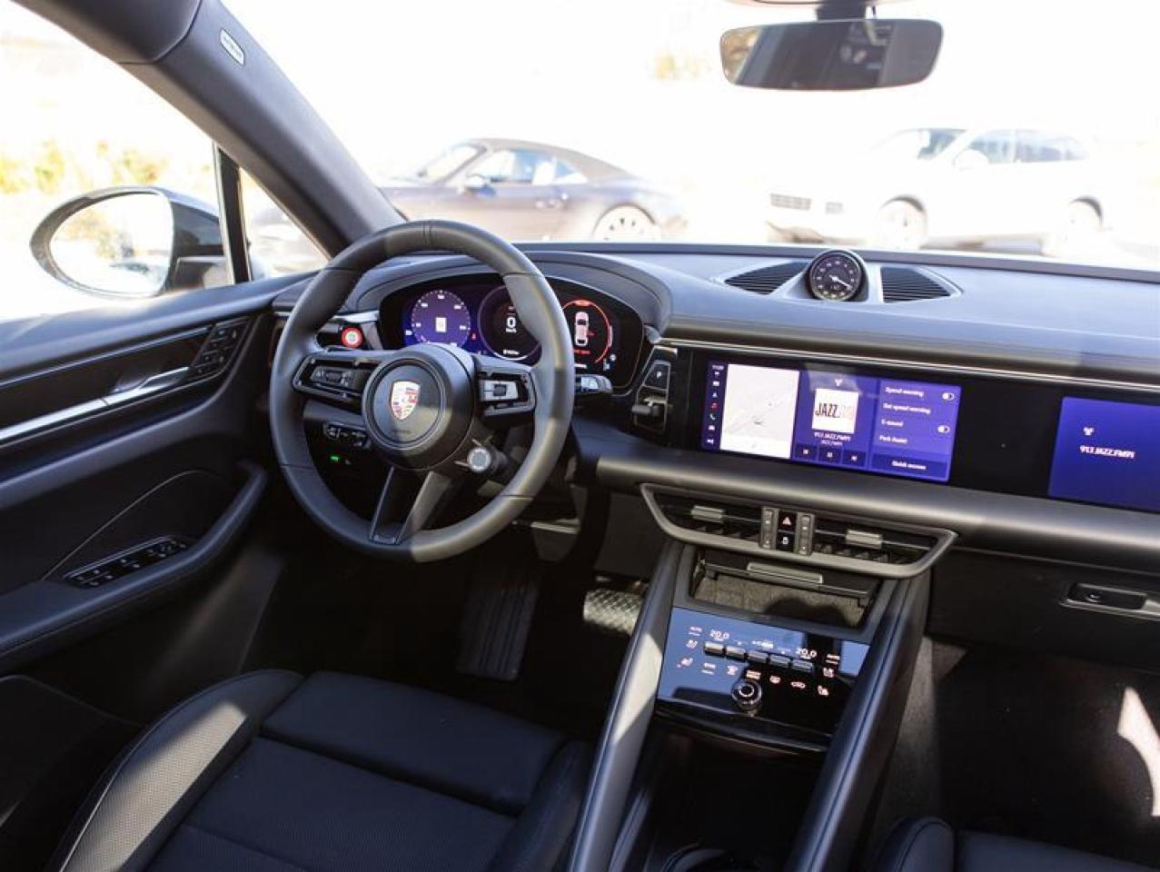 2024 Porsche Macan Electric 4 AWD Photo