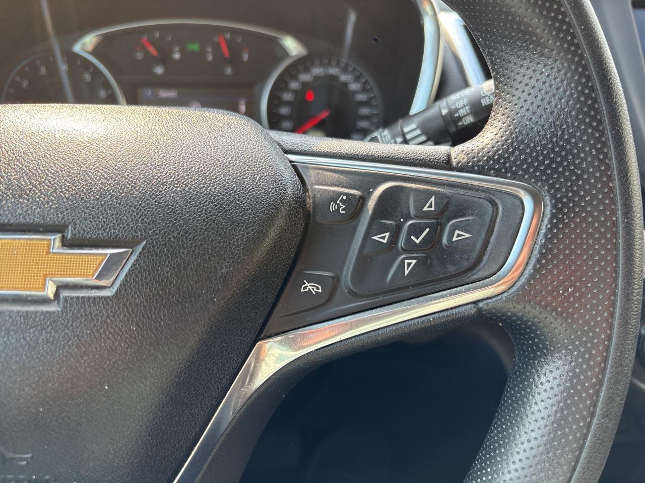 2020 Chevrolet Equinox LT, AWD, Apple Carplay. Photo