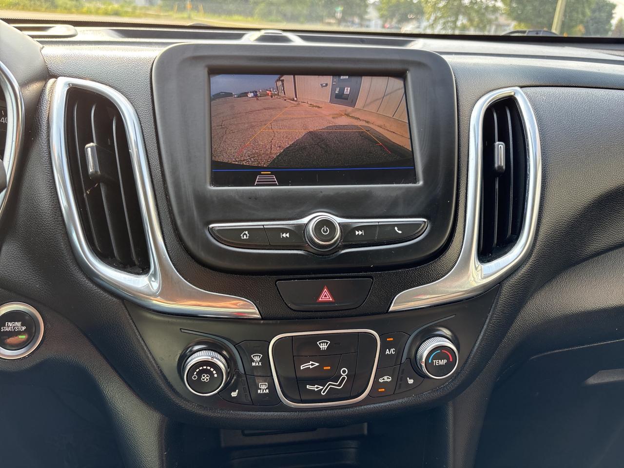 2020 Chevrolet Equinox LT, AWD, Apple Carplay. Photo