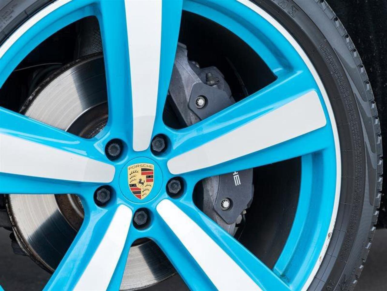 2023 Porsche Macan AWD Premium Pkg Plus 21 Exclusive Design Sport Whe Photo