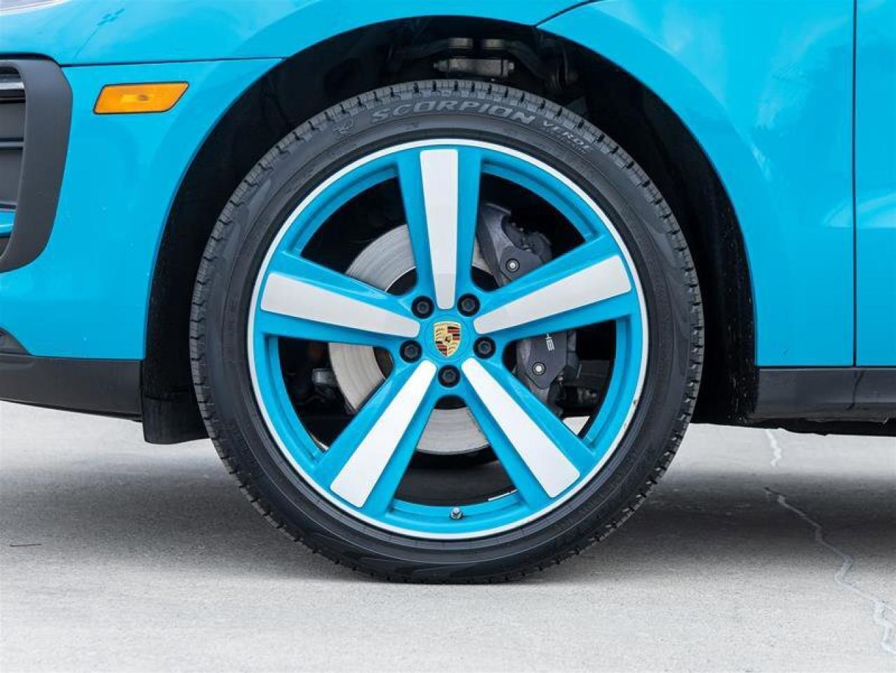 2023 Porsche Macan AWD Premium Pkg Plus 21 Exclusive Design Sport Whe Photo