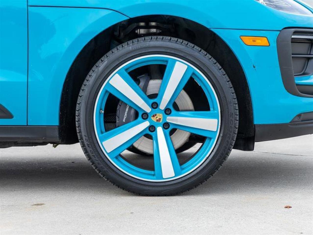 2023 Porsche Macan AWD Premium Pkg Plus 21 Exclusive Design Sport Whe Photo