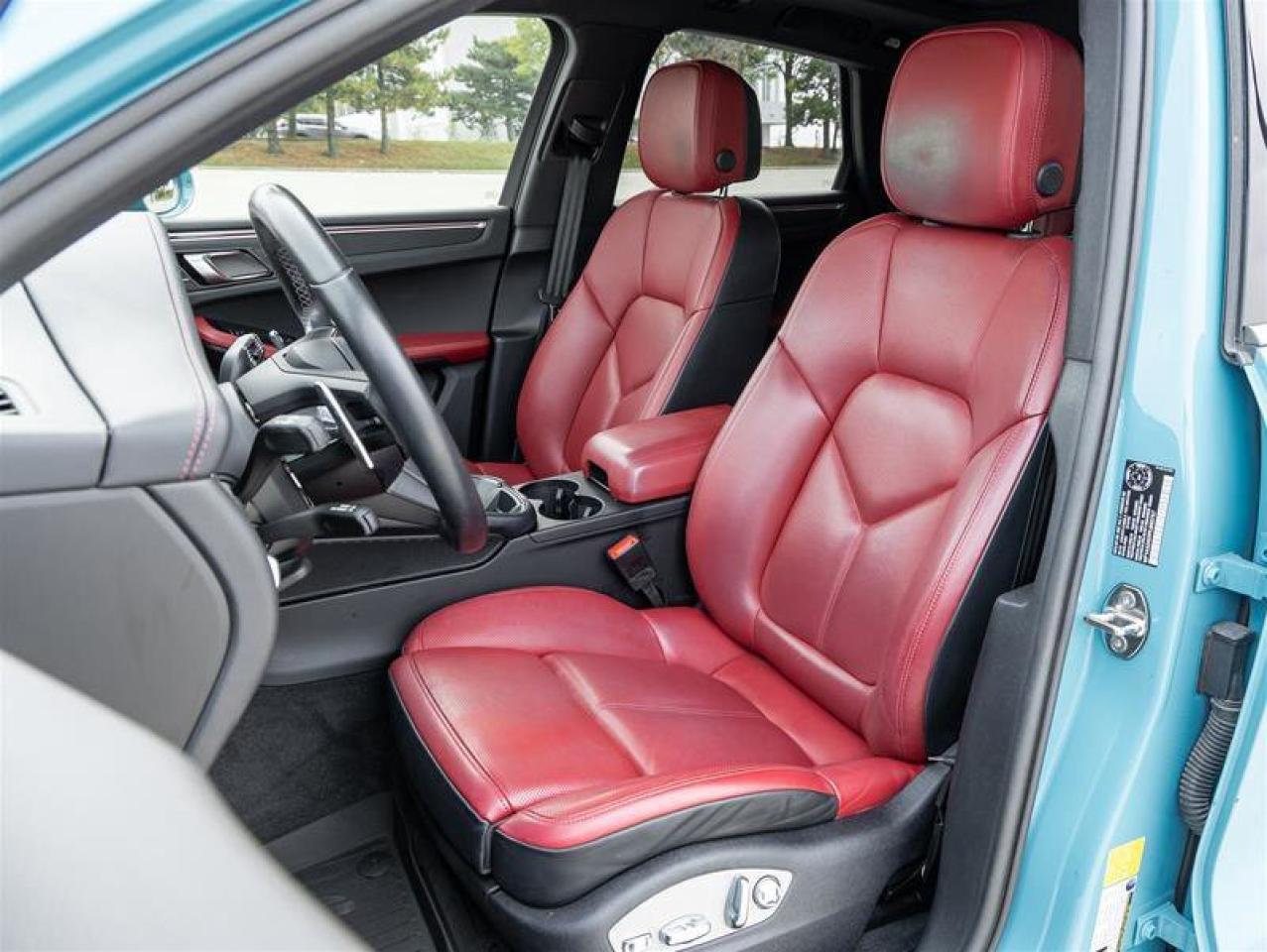 2023 Porsche Macan AWD Premium Pkg Plus 21 Exclusive Design Sport Whe Photo