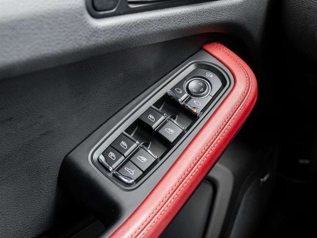 2023 Porsche Macan AWD Premium Pkg Plus 21 Exclusive Design Sport Whe Photo