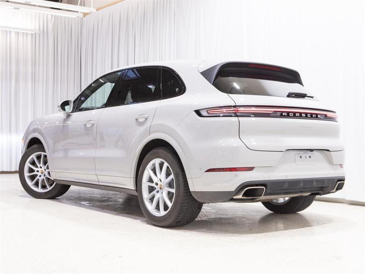 2025 Porsche Cayenne AWD Photo