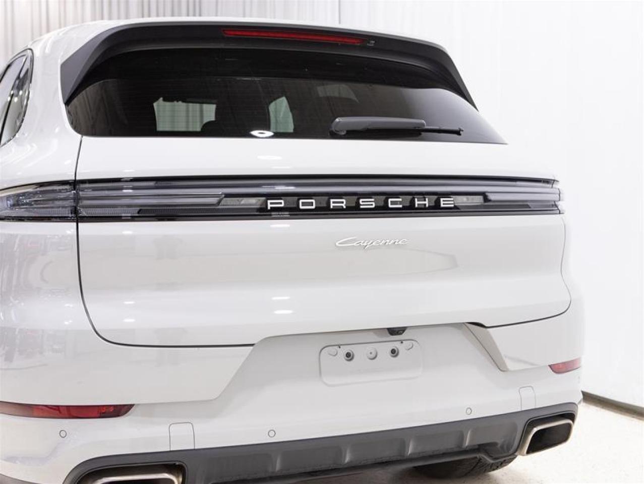 2025 Porsche Cayenne AWD Photo