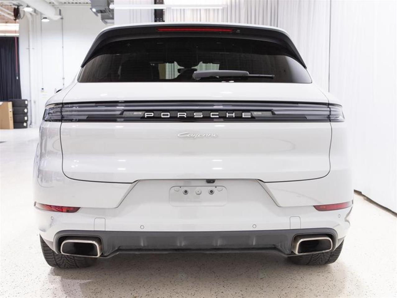 2025 Porsche Cayenne AWD Photo