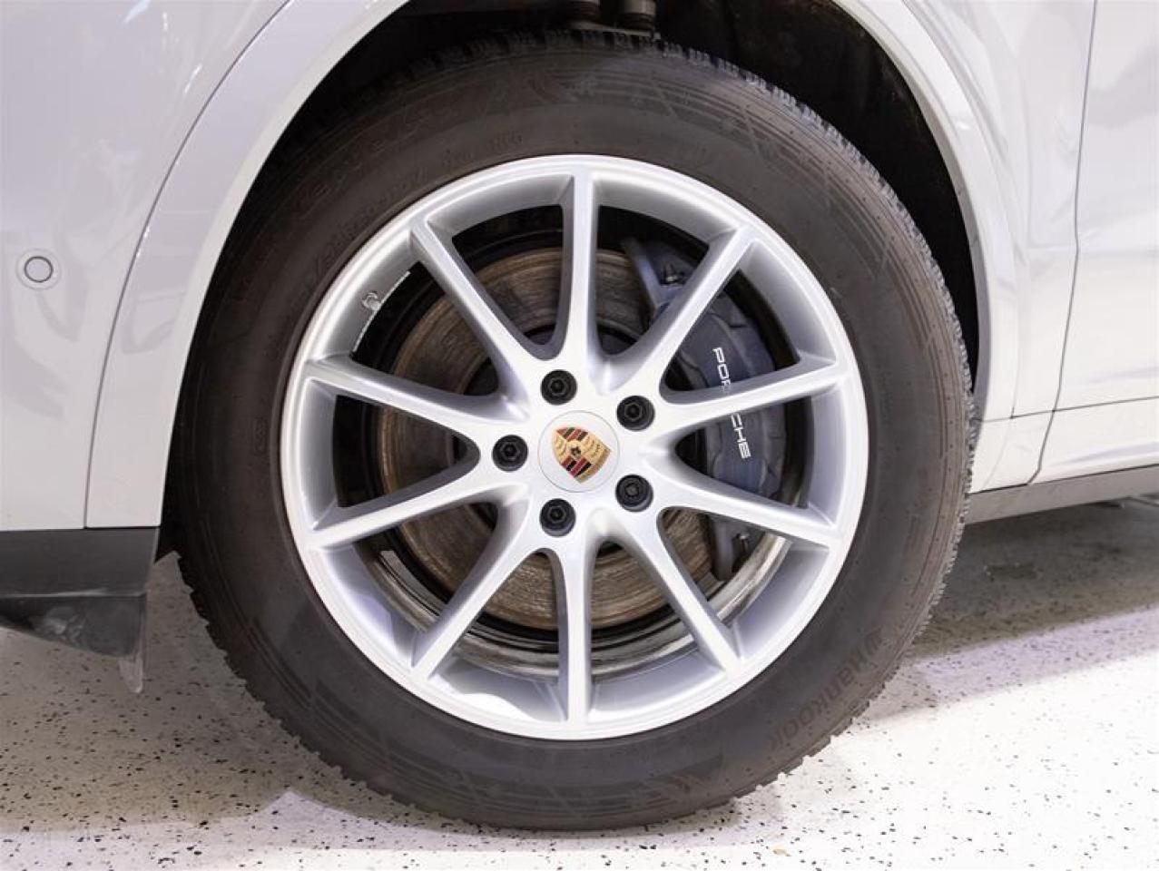 2025 Porsche Cayenne AWD Photo