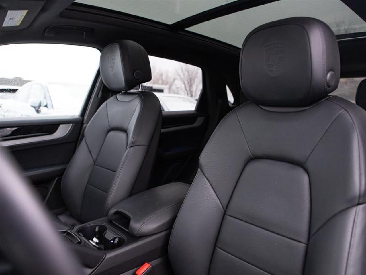 2025 Porsche Cayenne AWD Photo