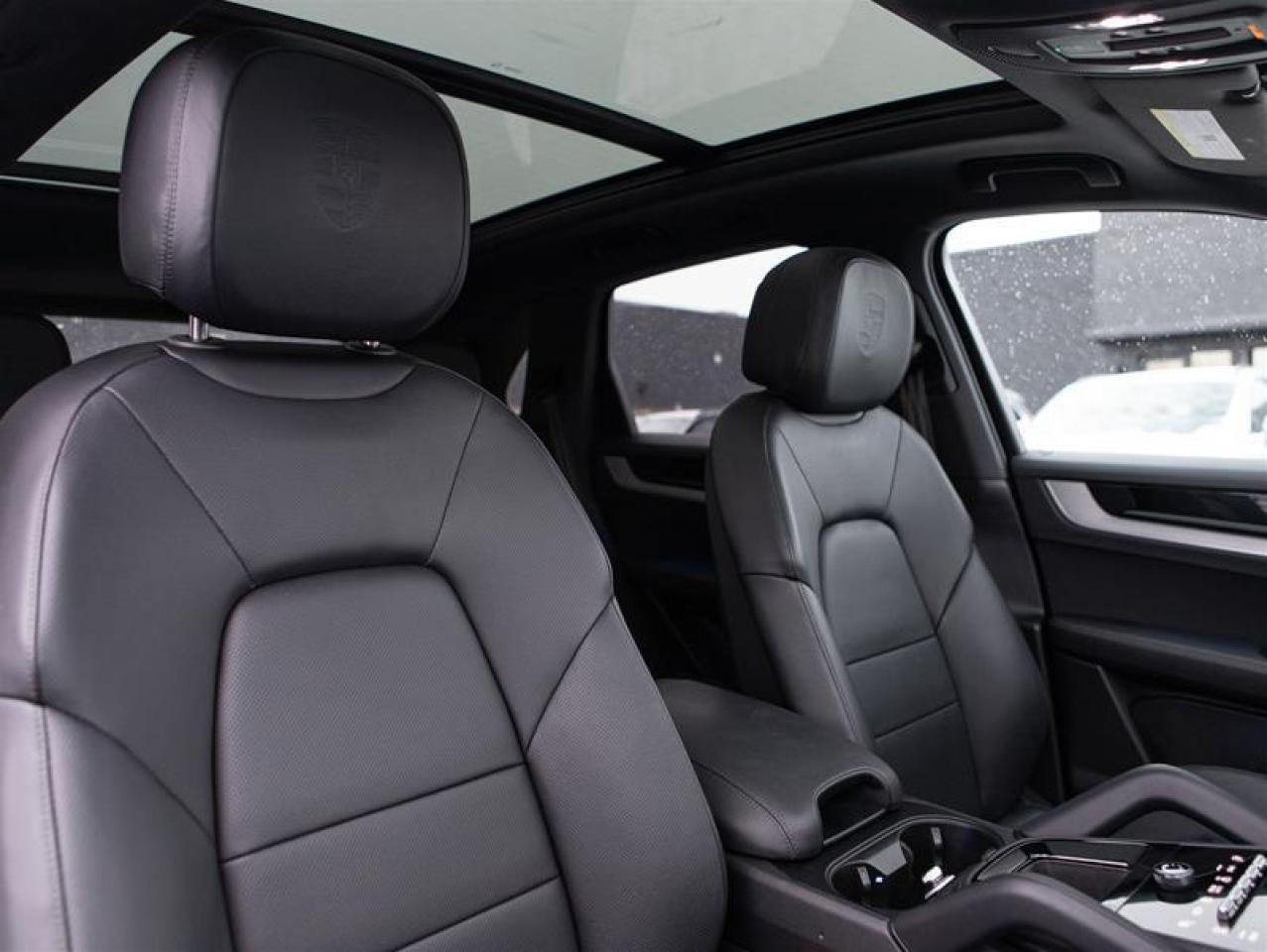 2025 Porsche Cayenne AWD Photo