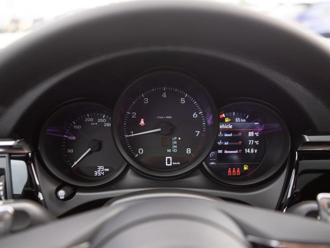 2024 Porsche Macan AWD Photo