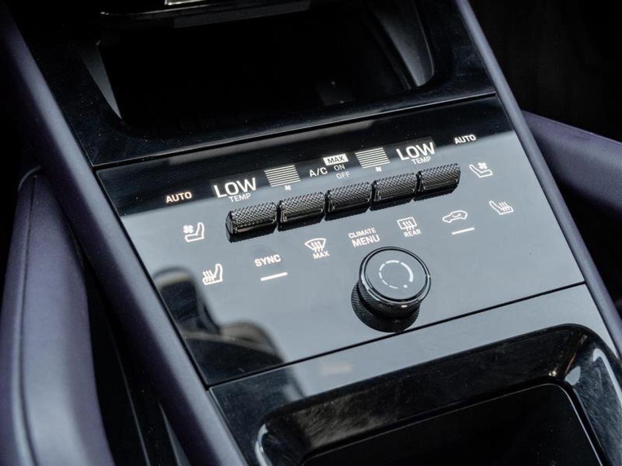 2024 Porsche Cayenne AWD Premium Pkg Plus 22 Exclusive Design Sport Whe Photo