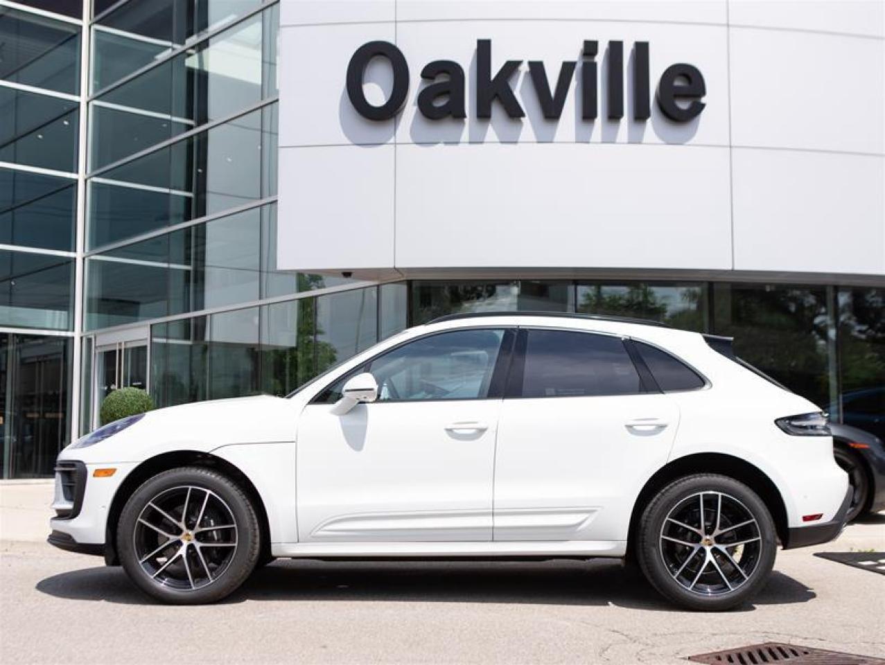 2024 Porsche Macan AWD Photo