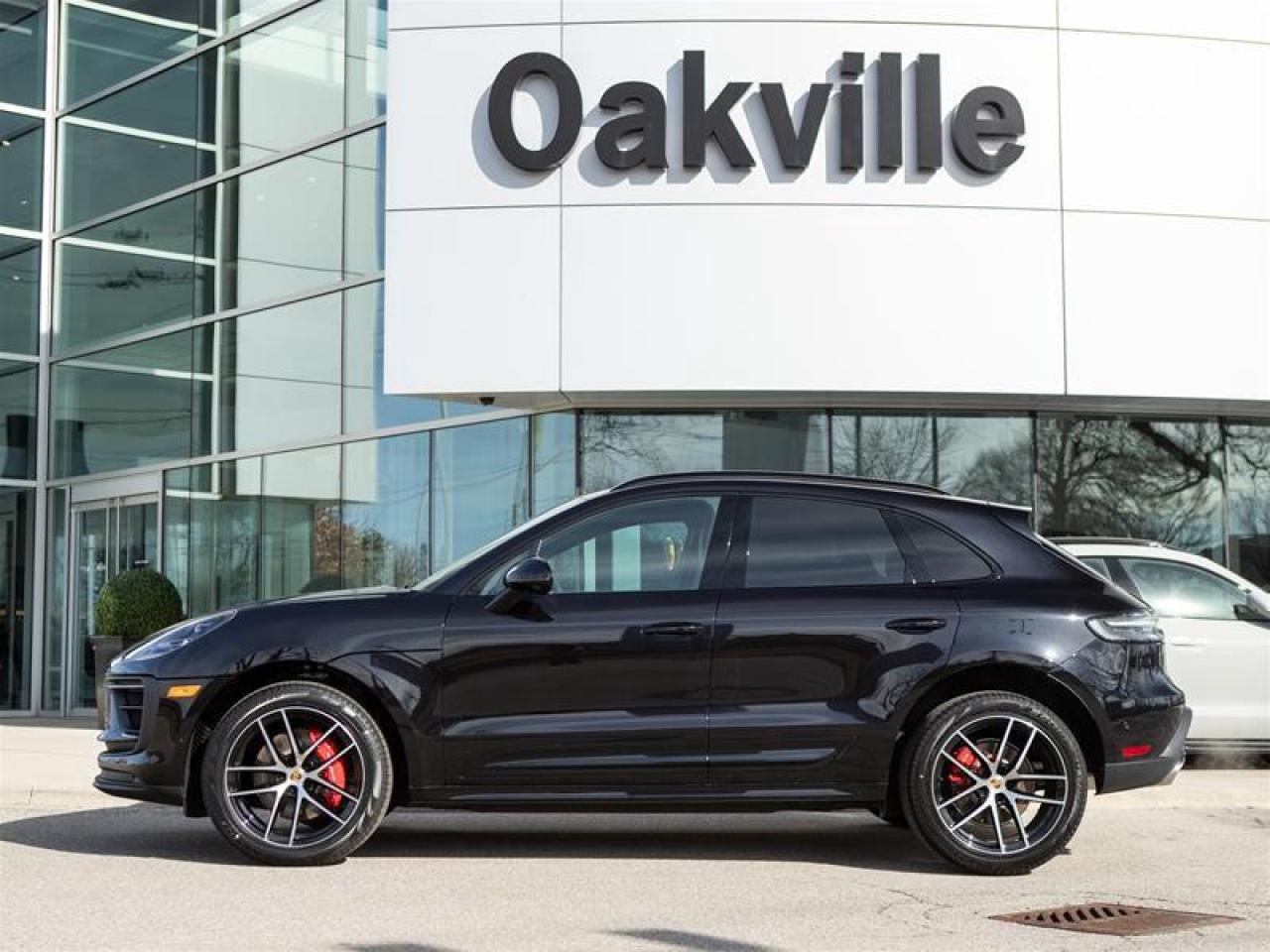 2024 Porsche Macan S AWD Photo