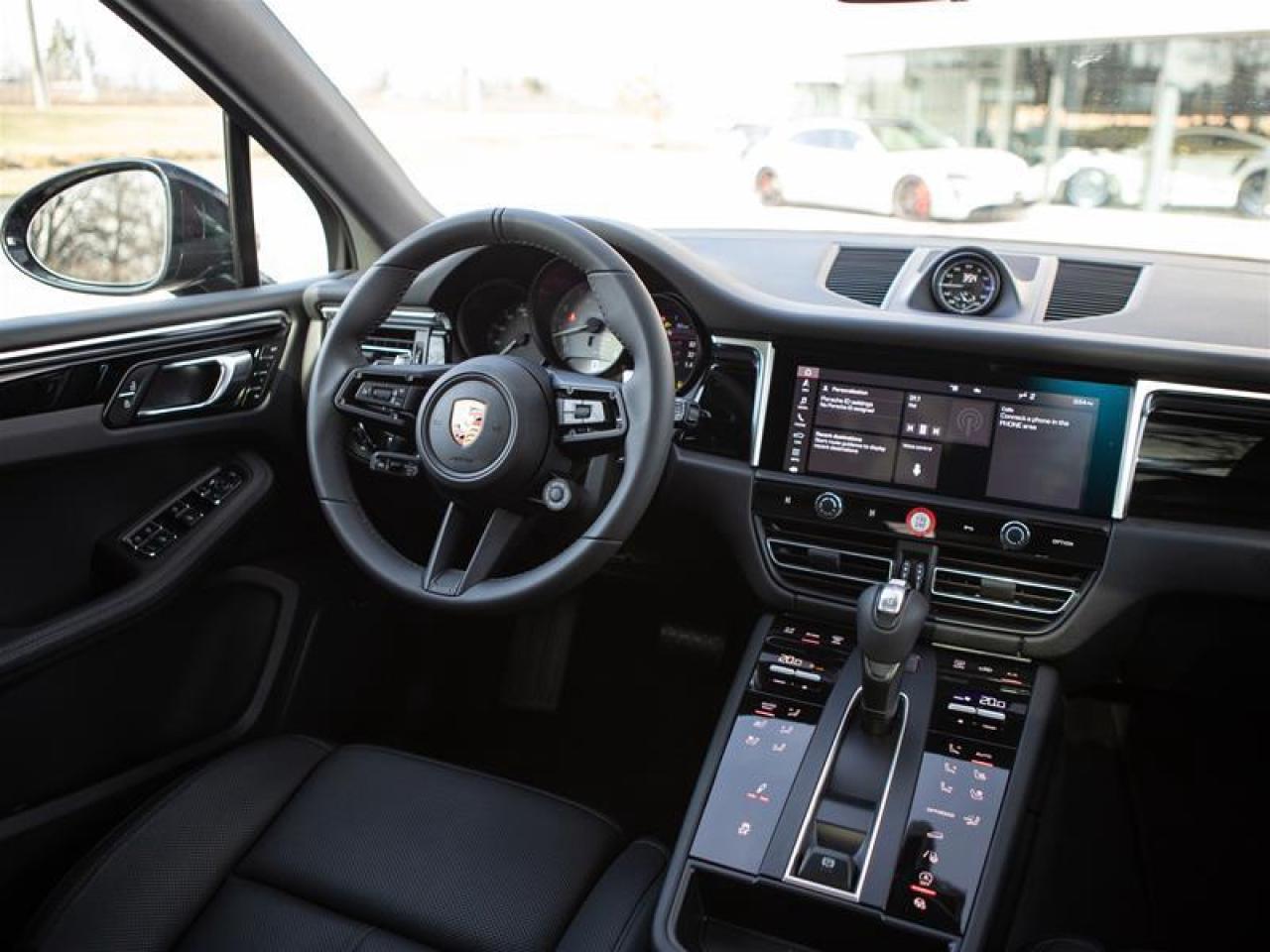 2024 Porsche Macan S AWD Photo