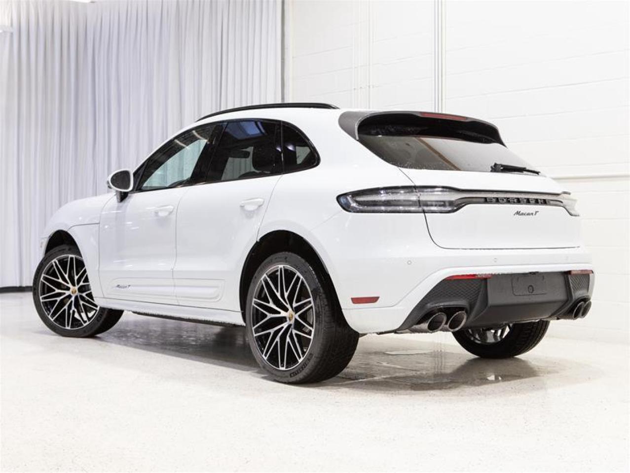 2025 Porsche Macan T AWD Photo