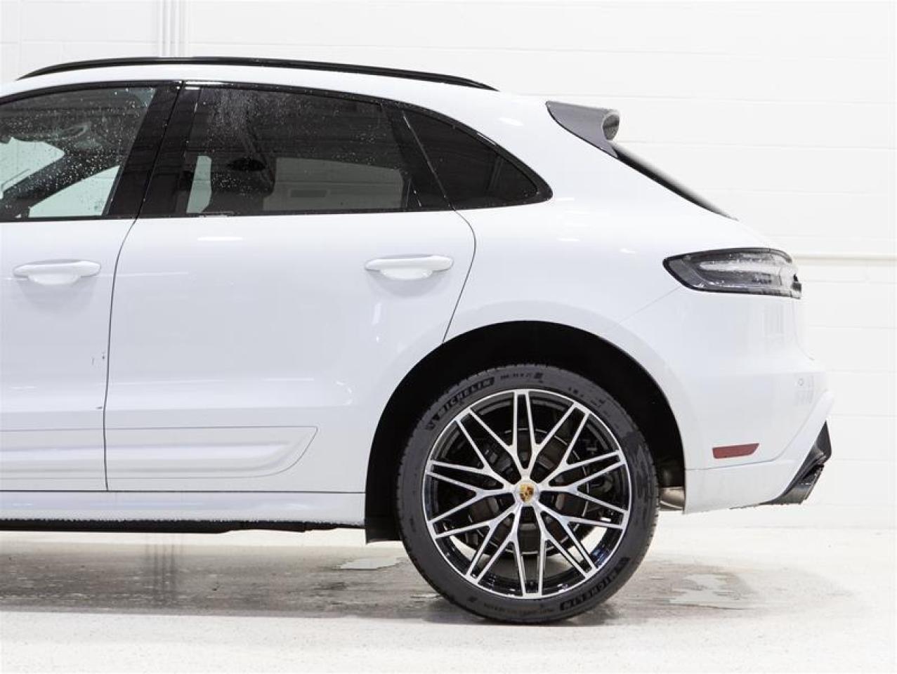 2025 Porsche Macan T AWD Photo