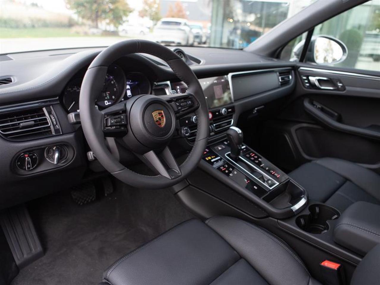 2025 Porsche Macan T AWD Photo