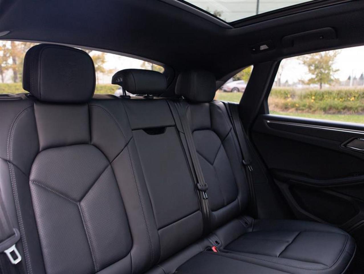 2025 Porsche Macan T AWD Photo