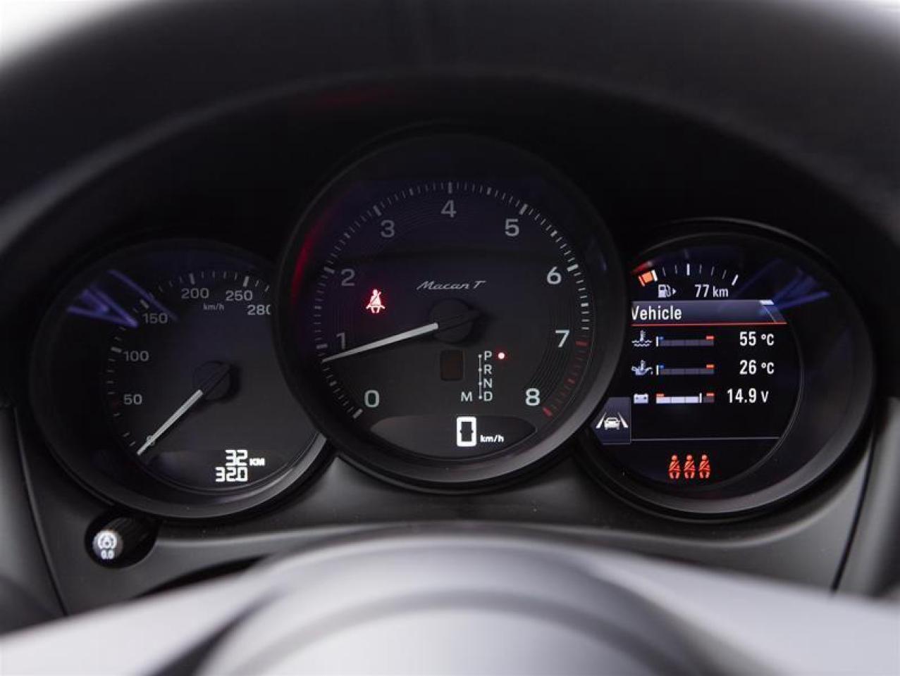 2025 Porsche Macan T AWD Photo