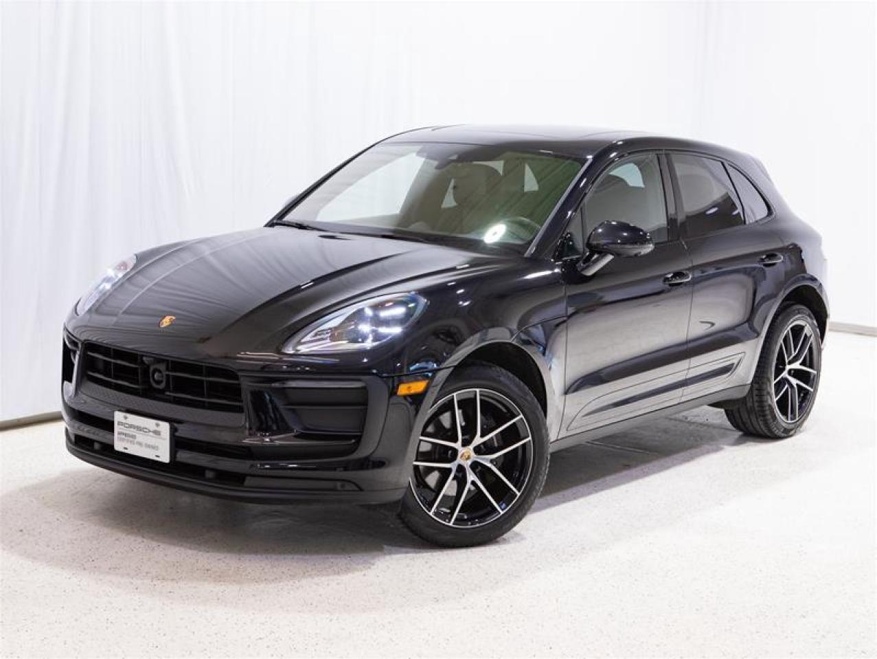 2023 Porsche Macan  Photo