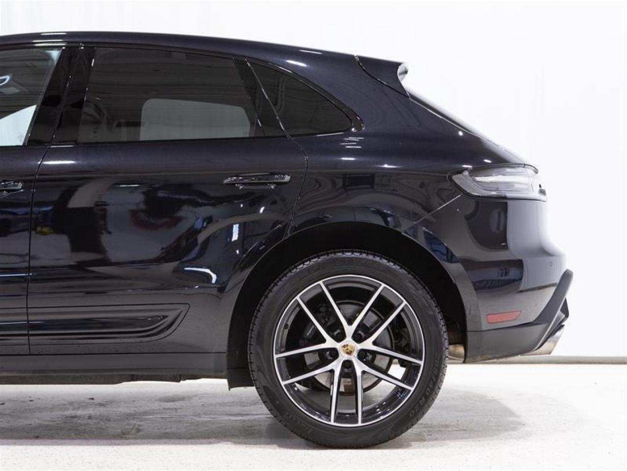 2023 Porsche Macan  Photo