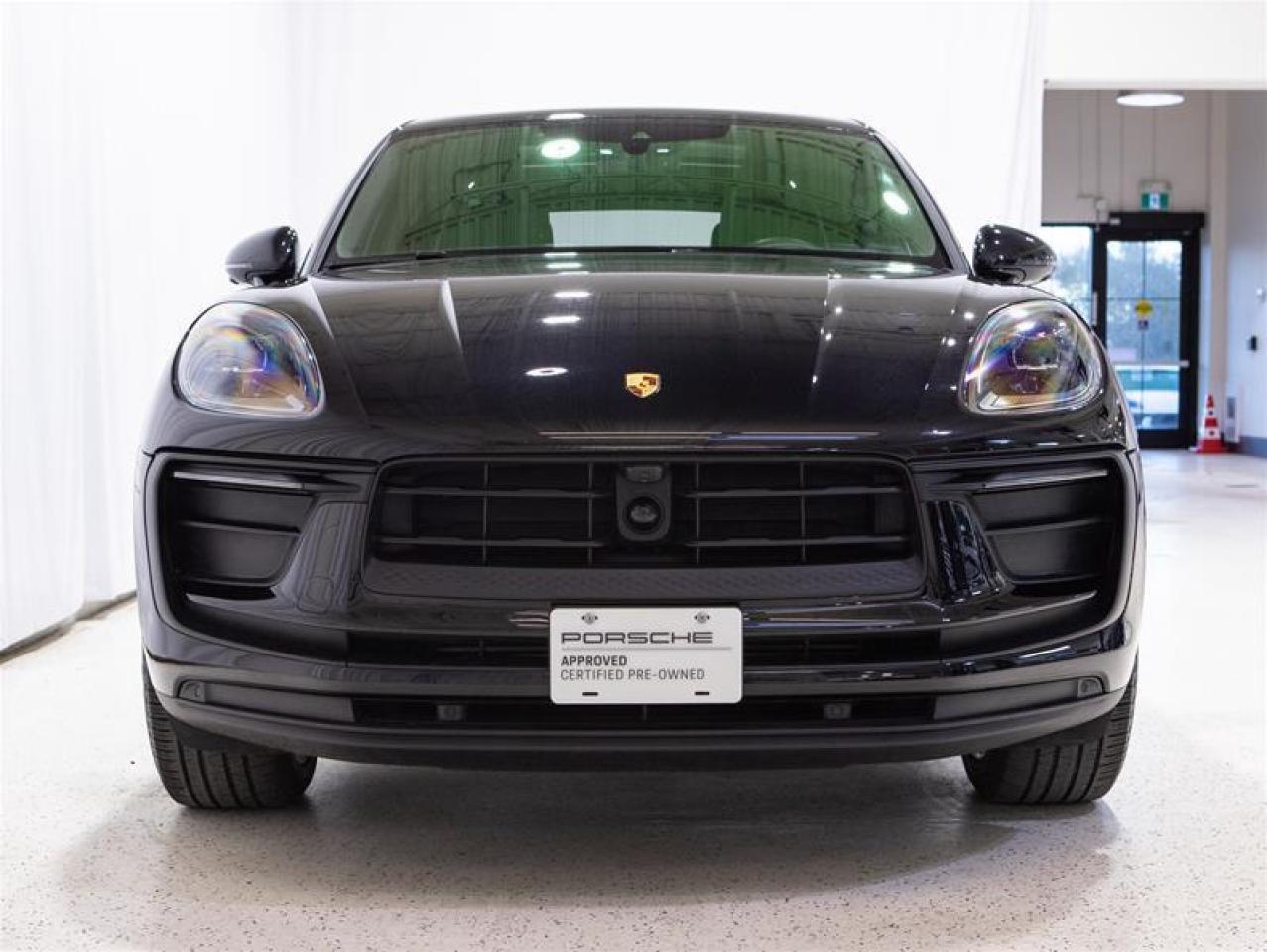 2023 Porsche Macan  Photo