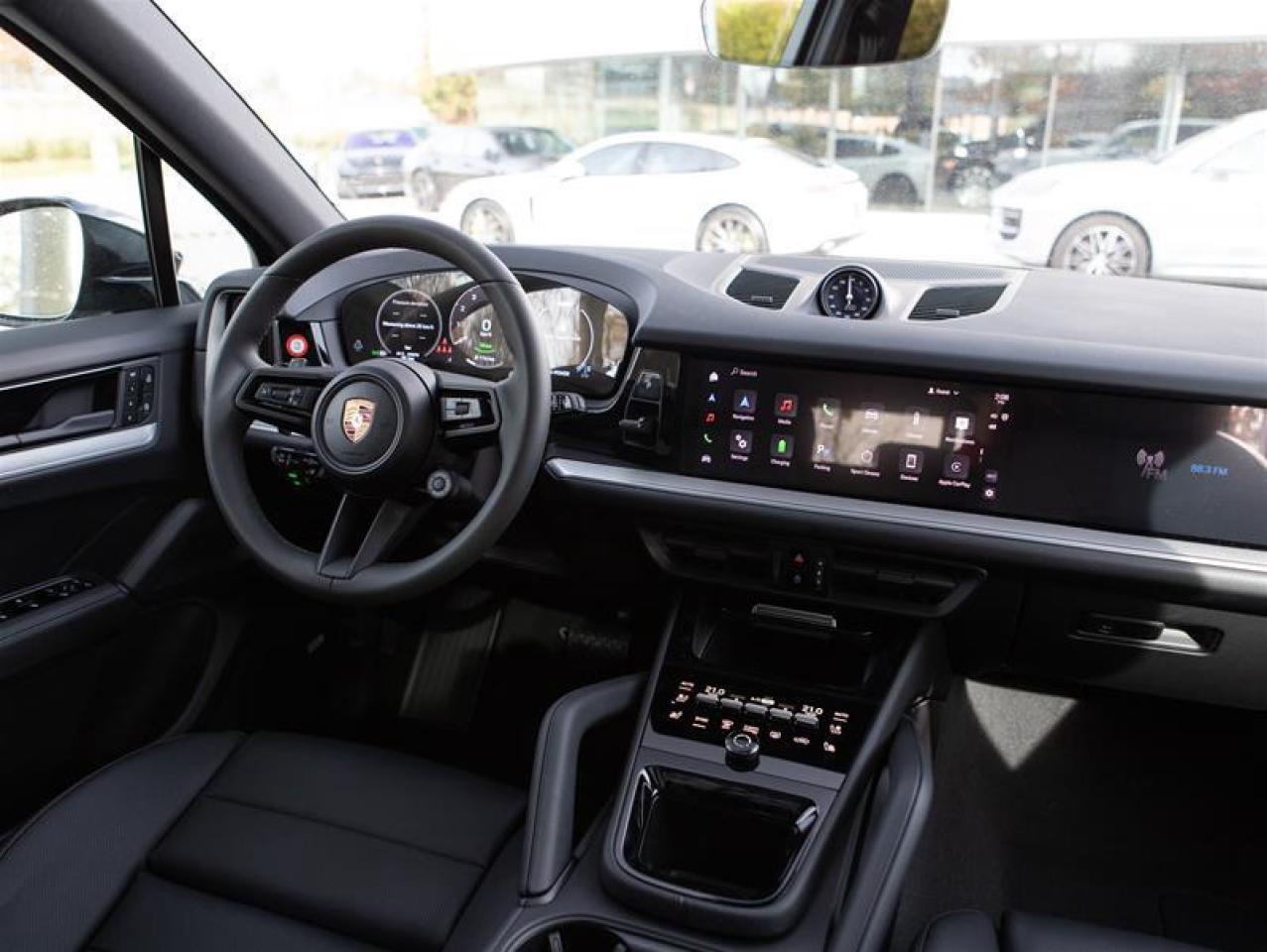 2025 Porsche Cayenne e-Hybrid AWD Photo