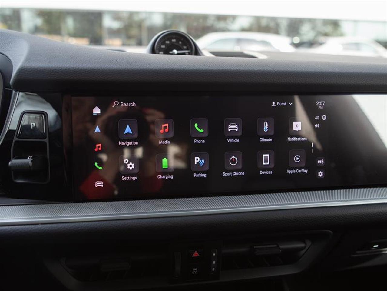 2025 Porsche Cayenne e-Hybrid AWD Photo