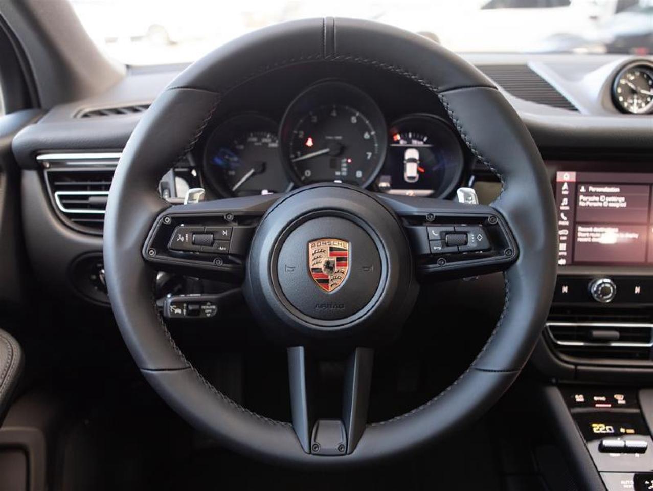 2026 Porsche Macan AWD Photo