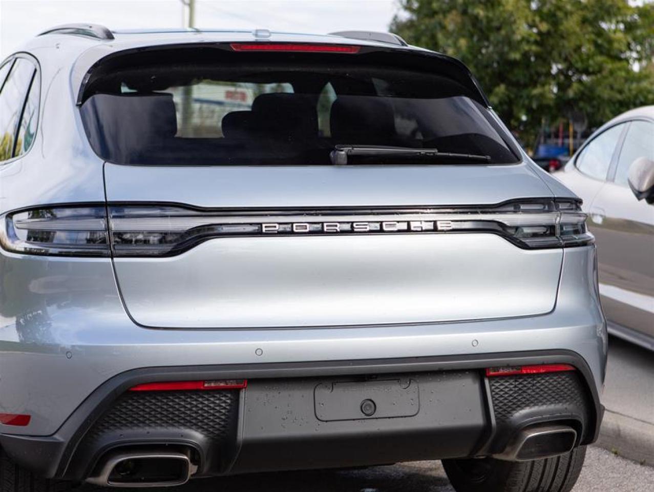 2024 Porsche Macan AWD Photo