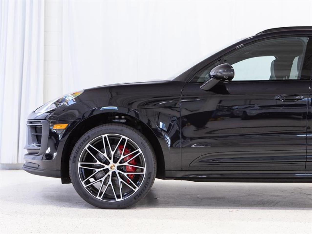 2026 Porsche Macan S AWD Photo