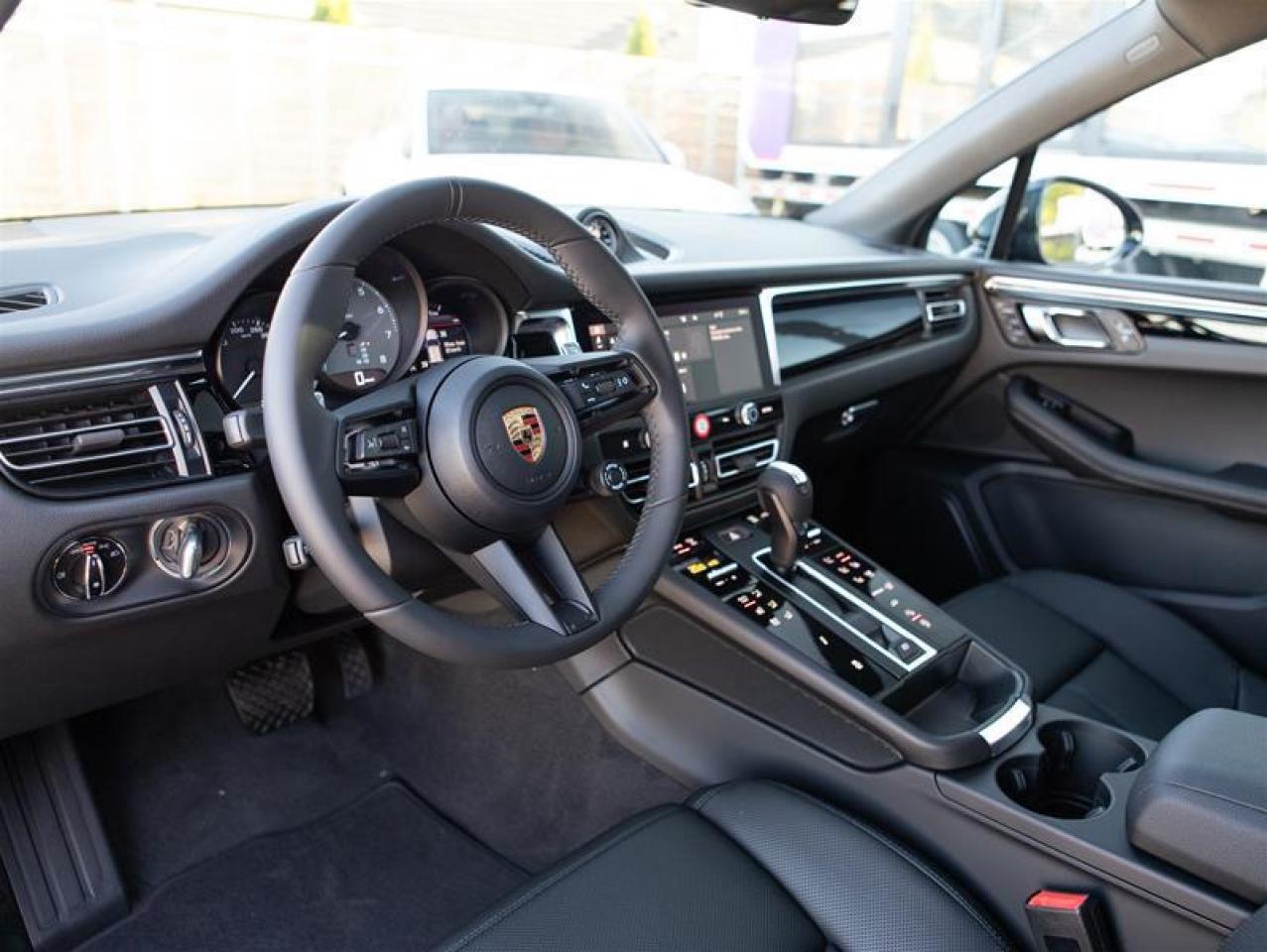 2026 Porsche Macan S AWD Photo