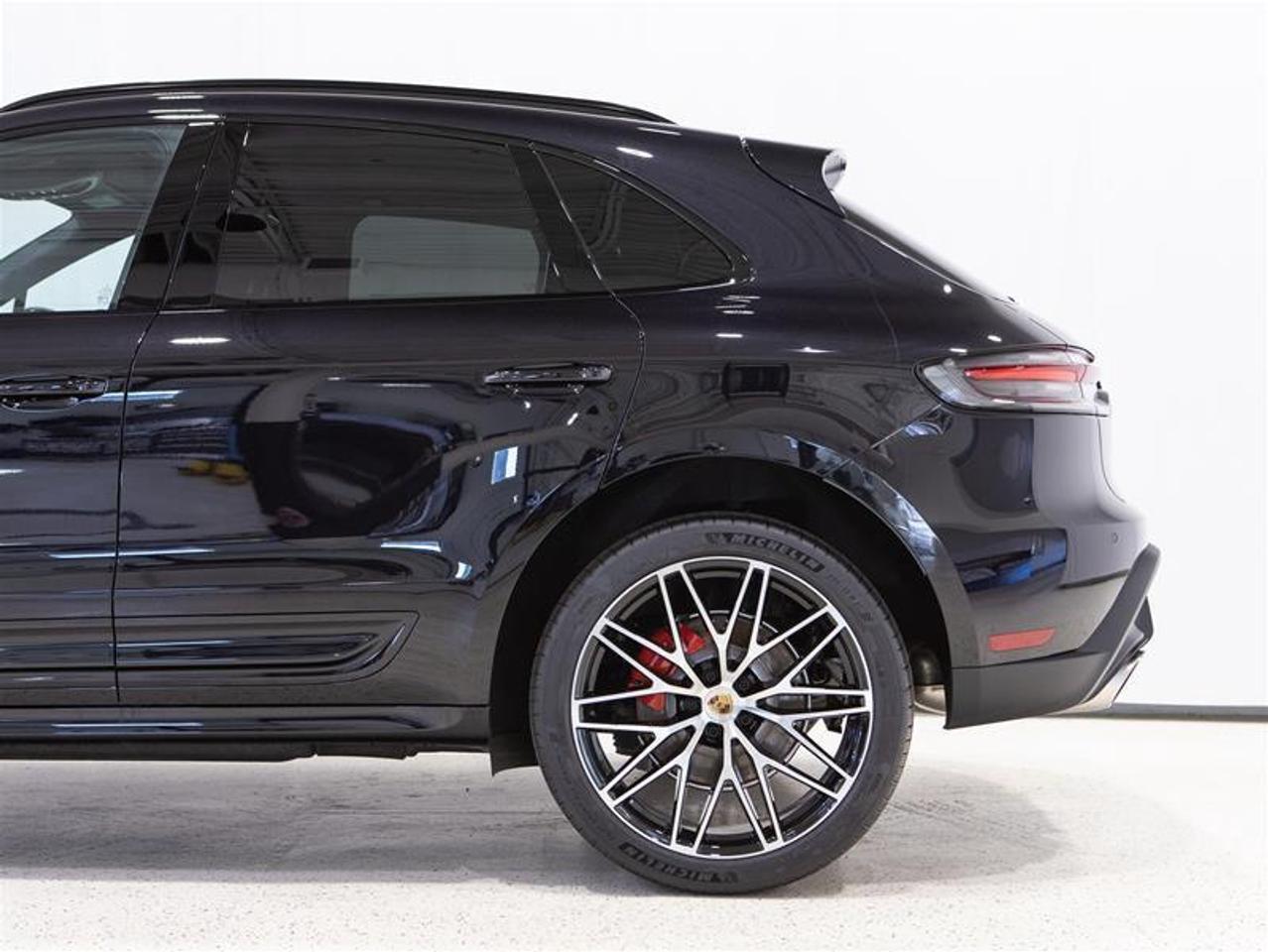 2026 Porsche Macan S AWD Photo