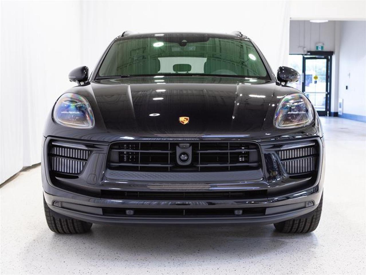 2026 Porsche Macan S AWD Photo
