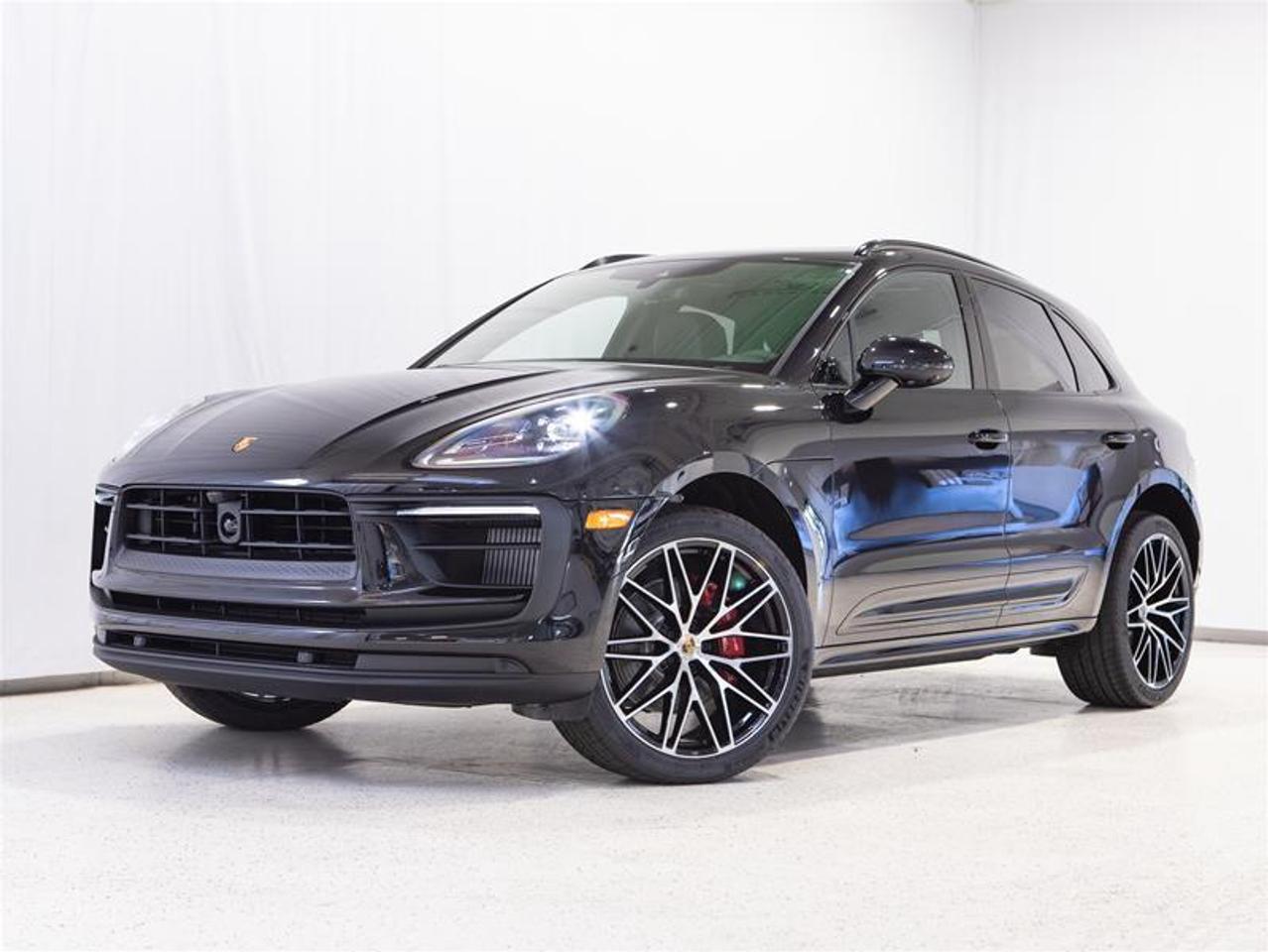 2026 Porsche Macan S AWD Photo