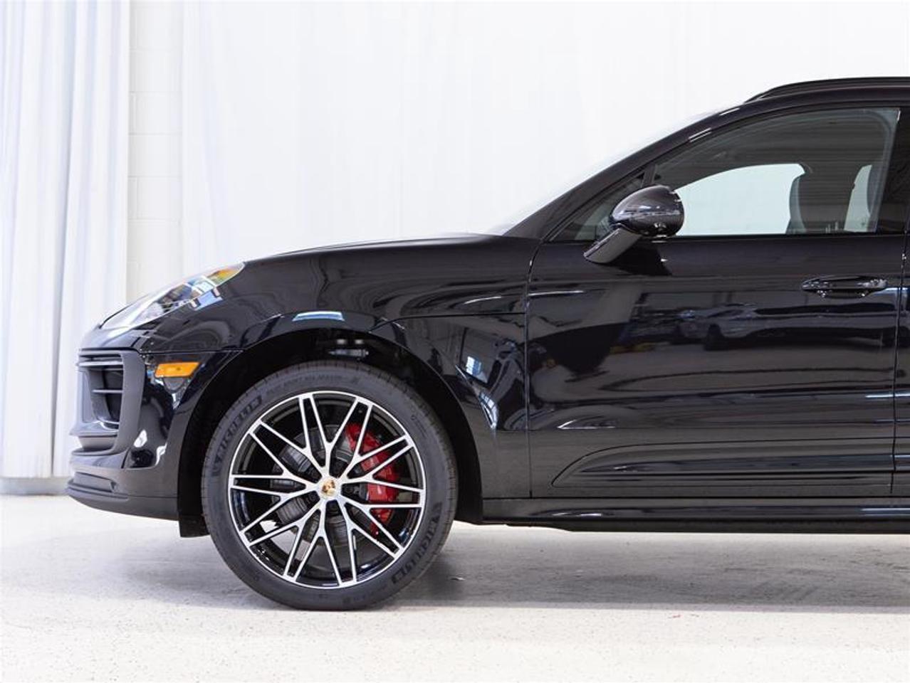 2026 Porsche Macan S AWD Photo